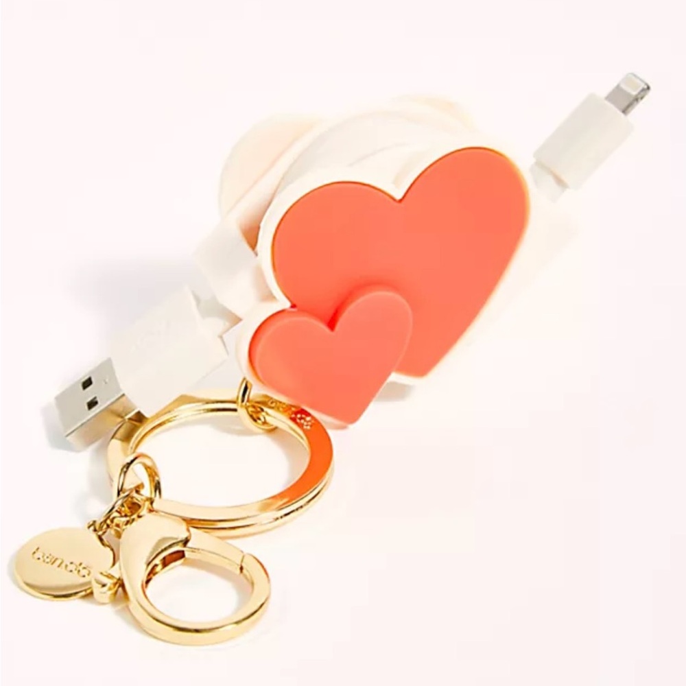 BAN.DO Retractable Charging Cords on Heart Keychain / Purse Charm • New In Box